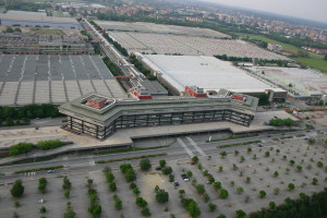L'ex stabilimento Alfa Romeo di Arese sul cui sito oggi è in corso la costruzione del centro commerciale Arese shopping Center 