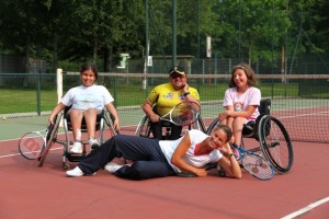 Alessandra Venturi con le sue piccole tenniste 
