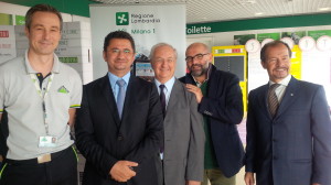 Giorgio Scivoletto dell'Asl Milano 1 insieme al direttore di Leroy Merlin all'inaugurazione di Mind Trick
