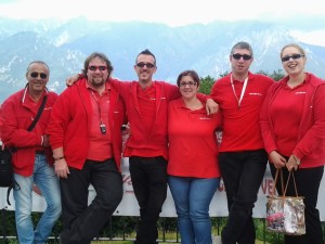 I soci del Club "Stile Alfa Romeo". Si riconoscono Gabriella De Caro (segretaria e tesoriere), Rodolfo P. Frausin (presidente),  David Molin (consigliere),  Dario Bencivenghi  (fotografo ufficiale),   Maila Corso e  Nicola Miotti (consigliere) 