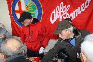 Un momento del rinfresco Alfa Romeo sotto il porticato di Sant'Ambrogio